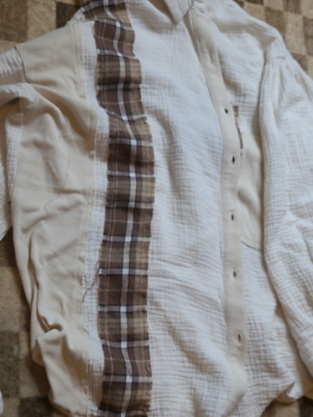 POL Patchwork Flannel - Picture 3 of 13